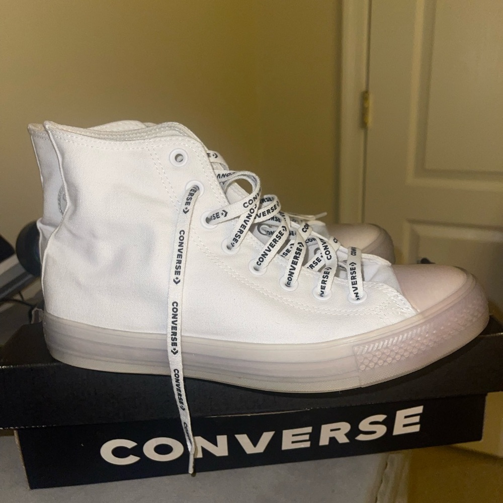 Women’s White/Clear Converse.